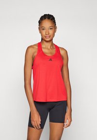 adidas Performance TRAIN ESSENTIALS MINIMAL BRANDING RACERBACK - Débardeur - pure ruby/black