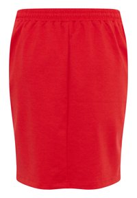 Roter Baumwollrock mit elastischem Bund, knielang, glatte Textur und ohne Muster oder zusätzliche Details. Einfaches Design.