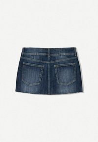 Unselected, dark blue