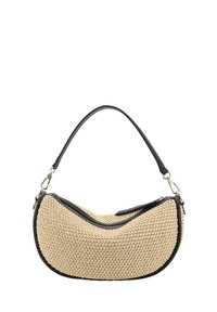 Borsa a tracolla beige intrecciata a forma di mezzaluna, con cerniera nera e tracolla, superficie testurizzata e accentuata da una chiusura metallica.
