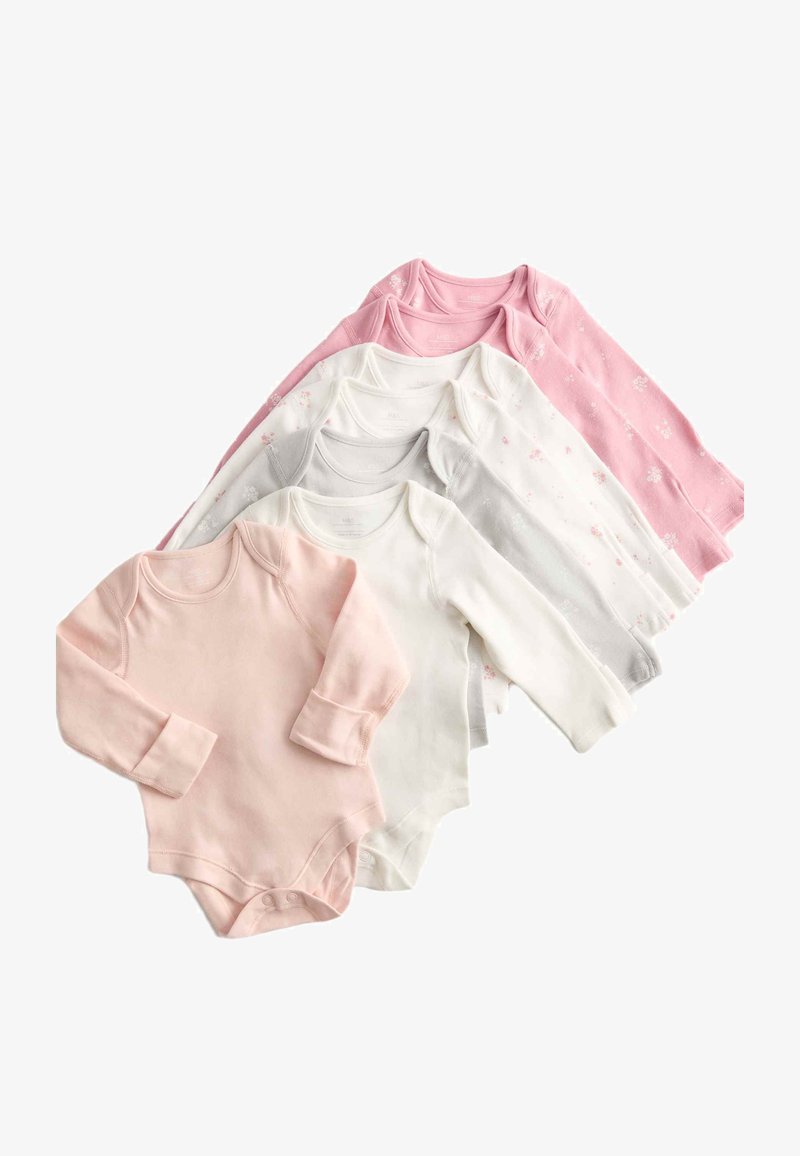 Set van vijf longsleeve bodysuits in roze, wit en grijs. Zacht katoenen materiaal, drukknopen aan de onderkant, bloemenpatroon op één bodysuit.