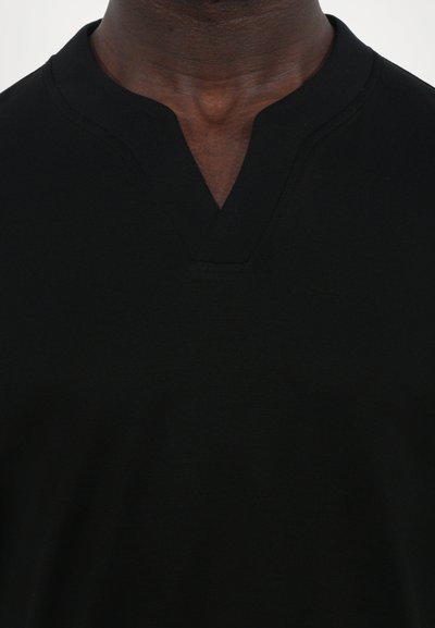 Main image 8, Enlarge