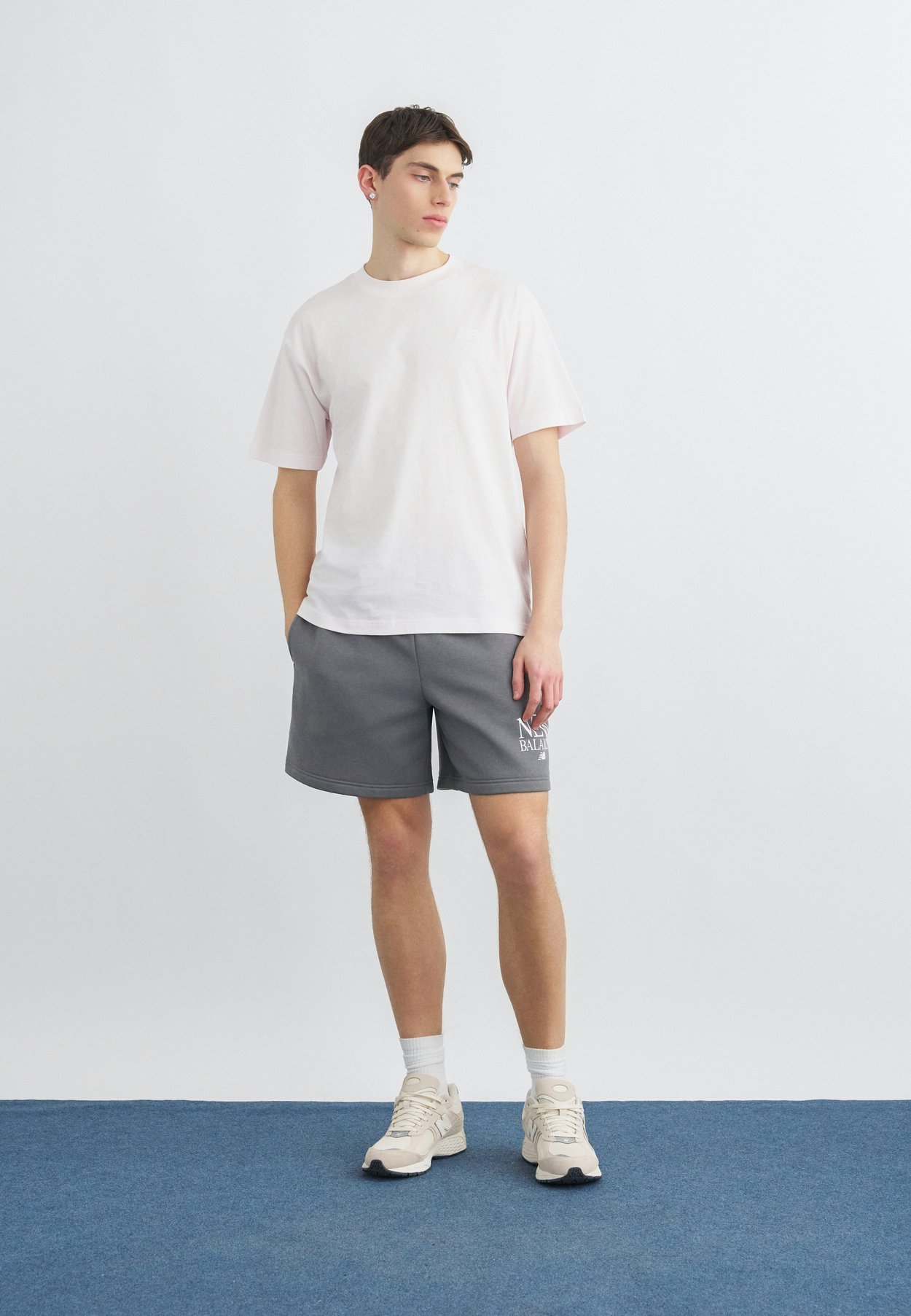 SPORT ESSENTIALS