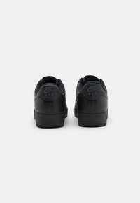 Nike Sportswear AIR FORCE 1 07 FLYEASE - Αθλητικά παπούτσια - black