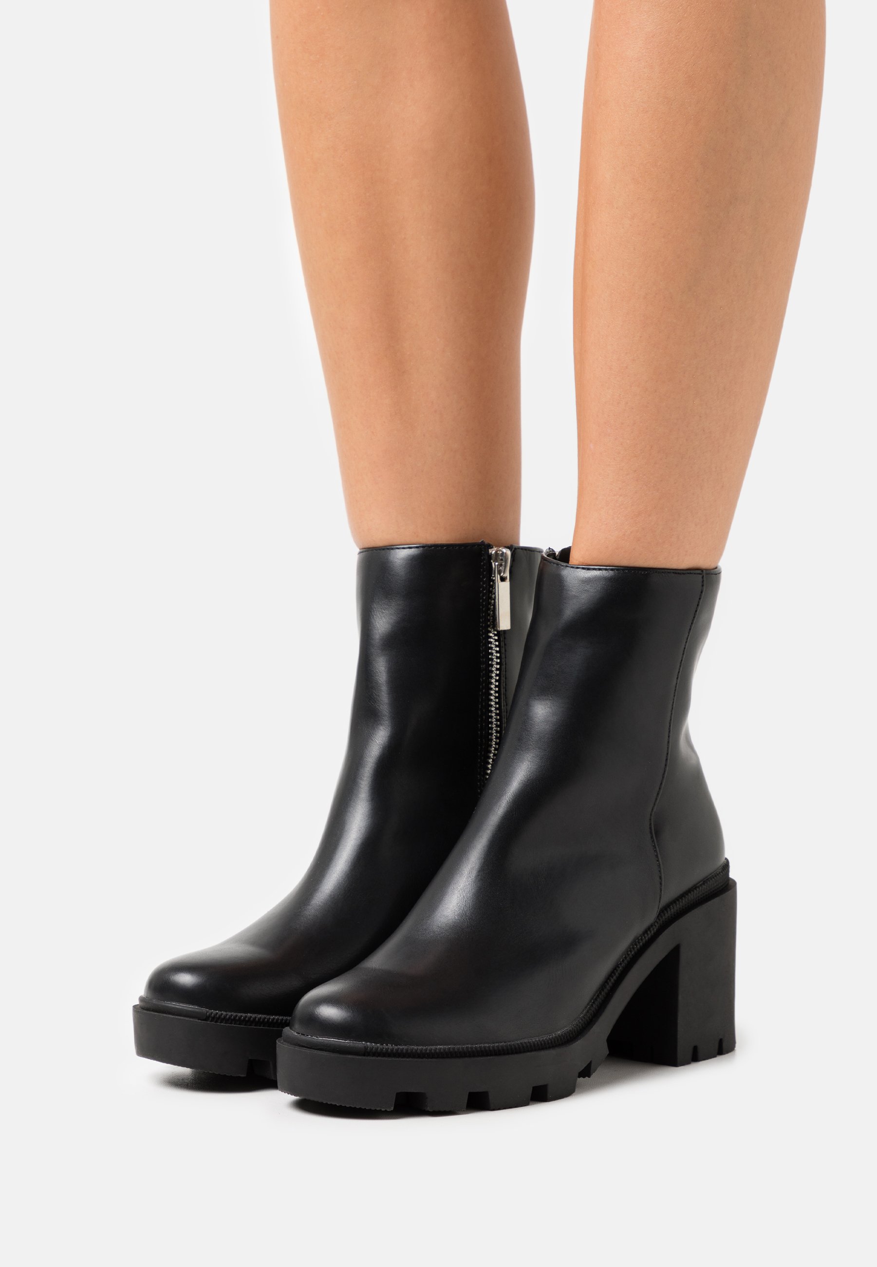 lucchese outlet store