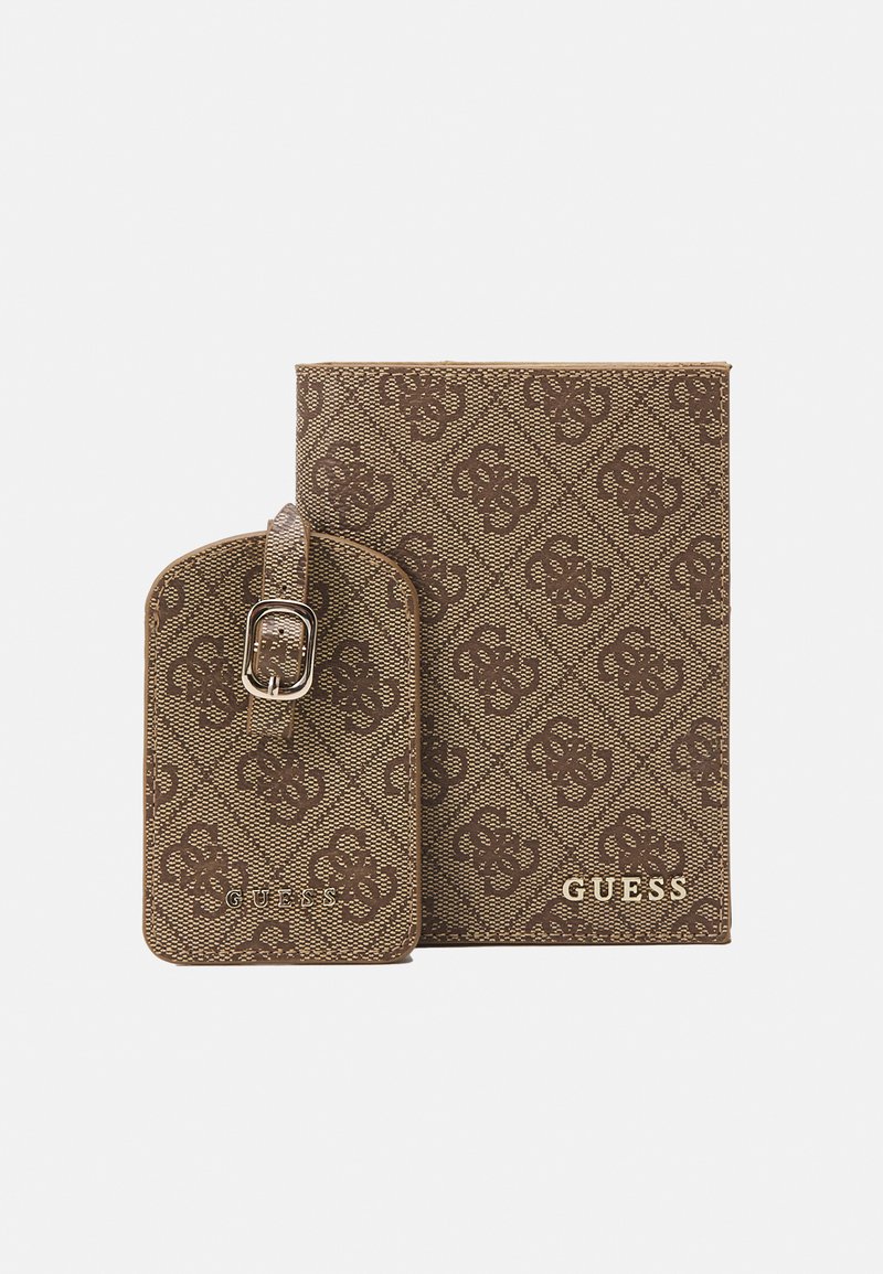 Guess GIFT CASE LUGGAGE TAG SET Pasetuier latte/beige Zalando.dk