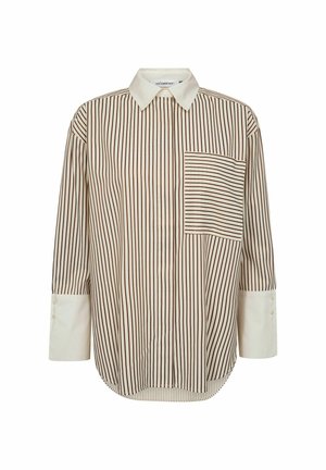 Beiges Langarmhemd mit vertikalen braunen Streifen, kontrastierendem weißen Kragen und Manschetten sowie einer Brusttasche mit horizontalen Streifen.