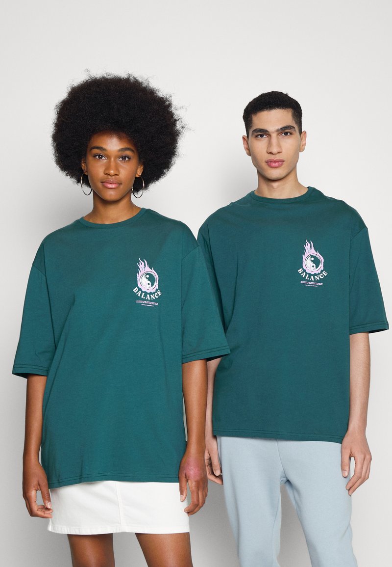 YOURTURN - UNISEX - Potiskana majica - dark green, Povečajte