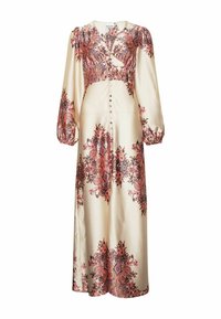 Dlhé krémové šaty s ružovými a tmavými kvetinovými paisley vzormi, dlhé nadduté rukávy, výstrih do V a zapínanie na prednej strane na gombíky.