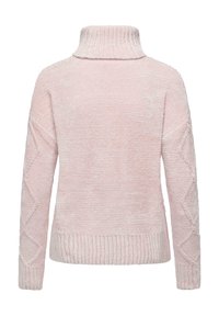 Rosa Strickpullover mit hohem Rippenkragen, strukturiertem Stoff und Rautenmuster an den Ärmeln. Weiches und leichtes Design.