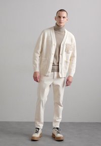 Filling Pieces VARSITY CARDIGAN  - Cardigan - white