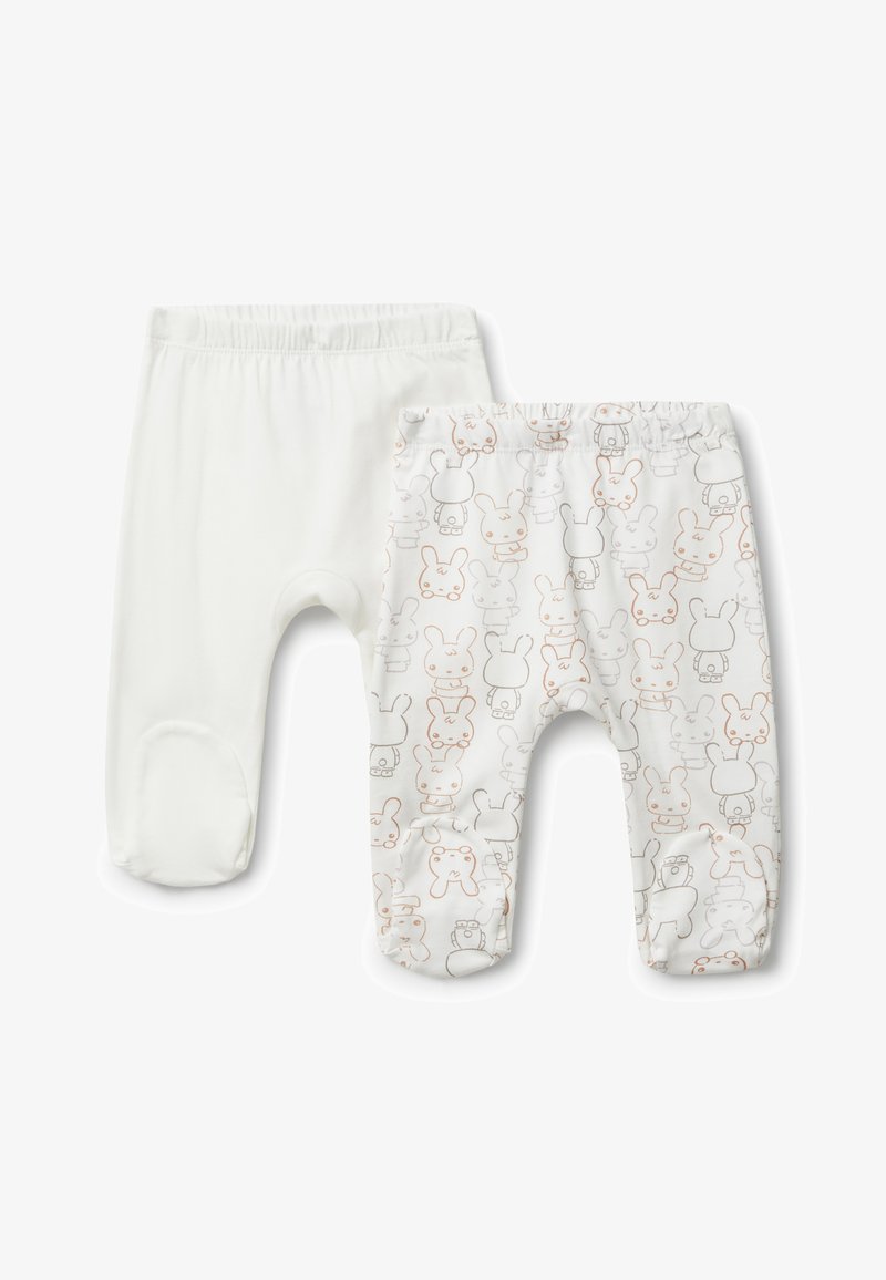 Twee paren babybroekjes: één in effen wit, de andere met een patroon van cartoonkonijnen in lichtgrijs en perzik op een witte achtergrond. Met elastische taillebanden.