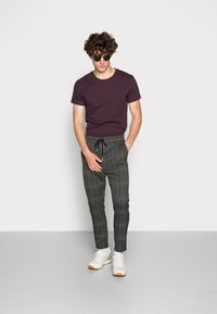 Samsøe Samsøe KRONOS - T-shirt básica - purple