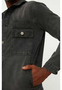 Trendyol Giacca di jeans - grey