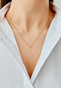 Design Letters HALSKETTE MIT KLEIN INITIAL CHARM GOLD (A-Z) - Collier - gold-coloured