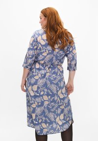 Zizzi FLASH  - Blusenkleid - delft aop