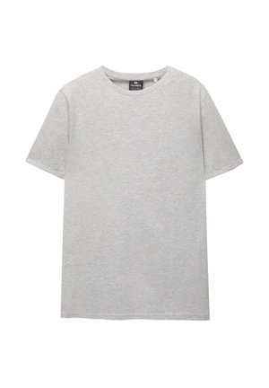 Tricou din bumbac gri, cu mâneci scurte, de tip crew neck clasic, textură moale, design simplu fără modele sau accente.