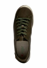 Olivgrüner Ledersneaker mit passenden grünen Schnürsenkeln, runder Zehenpartie und weißer Gummisohle. Das Innere verfügt über eine strukturierte Innensohle mit hellen Mustern.