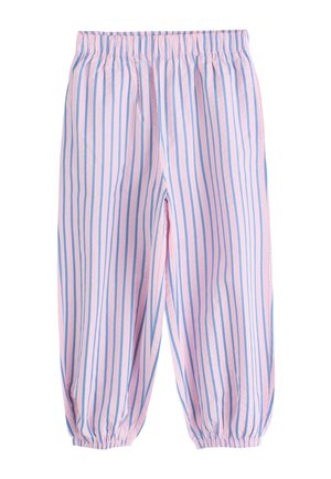 Pantaloni rosa larghi con righe verticali blu, vita elasticizzata e polsini elastici arricciati alle caviglie.