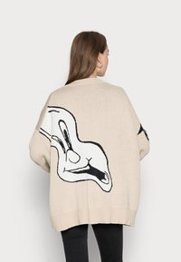 Weekday BORROWED CARDIGAN - Casaco de malha - xplorer jacquard