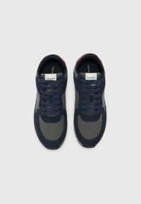 Tommy Hilfiger NEW - Trainers - desert sky