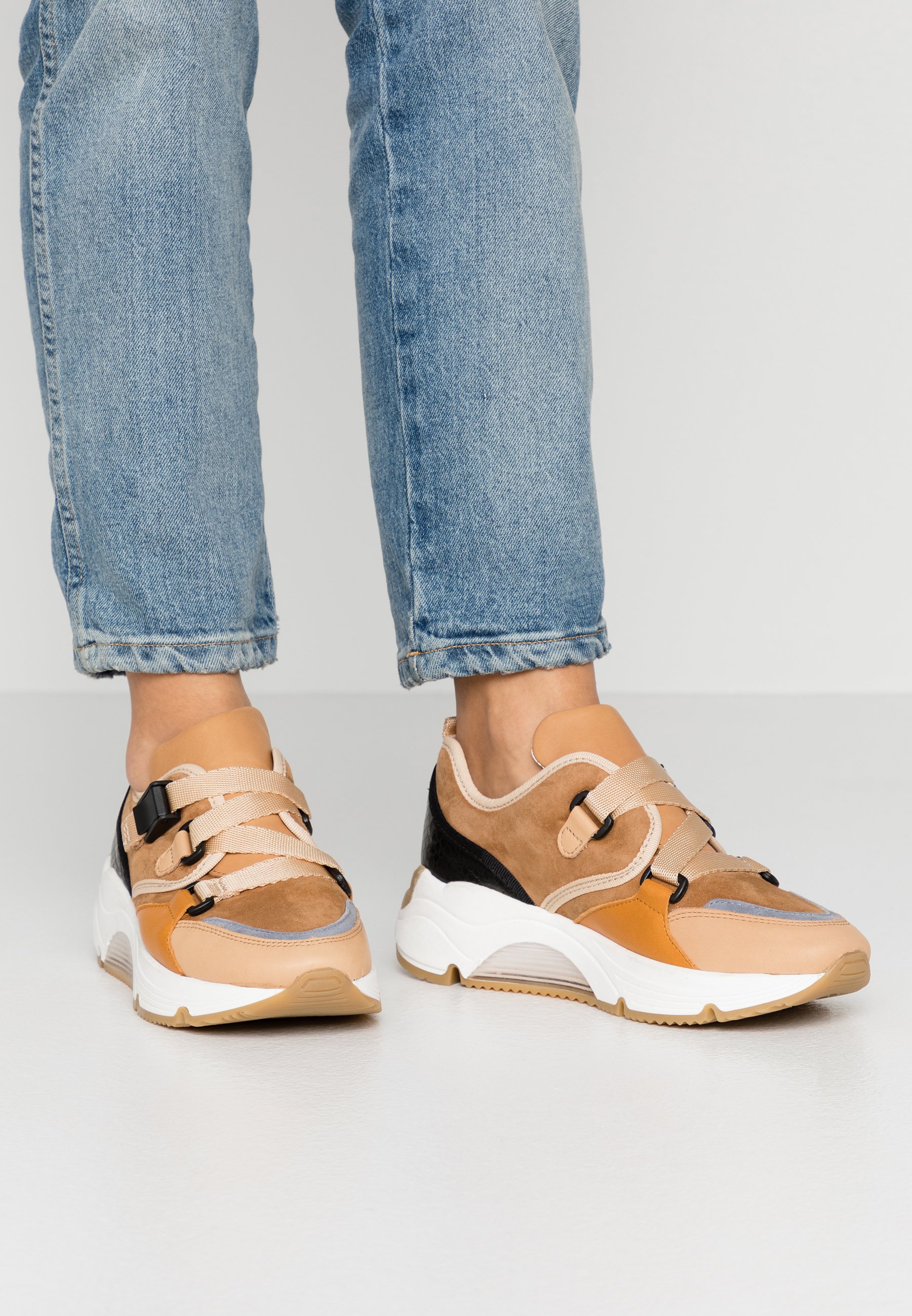 zapatillas alpe