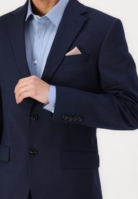 Isaac Dewhirst THE PREMIUM NOTCH FASHION SUIT SET - Completo - navy