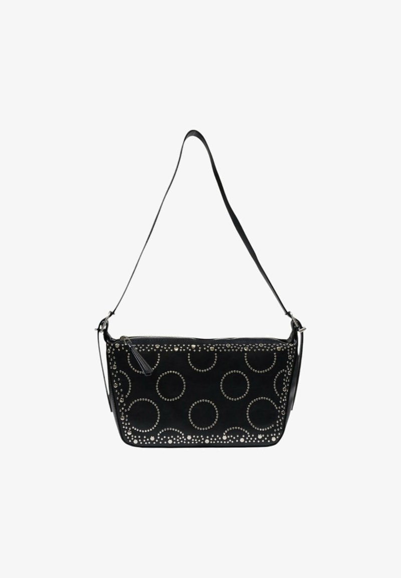 Sac à main noir avec un motif clouté circulaire, texture brillante, fermeture éclair et bandoulière réglable pour un transport facile.