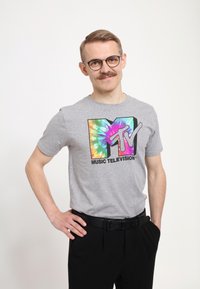 Henry Tiger MTV TIE DYE LOGO - Camiseta estampada - melange grey