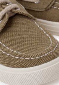 Pisamonas NÁUTICOS Boat shoes kaki/khaki