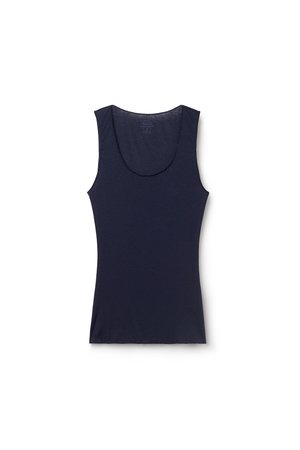 Marinblå linne med rundad halsringning, ärmlös design, figurnära passform och slät yta. Tillverkad av lättviktigt tyg.
