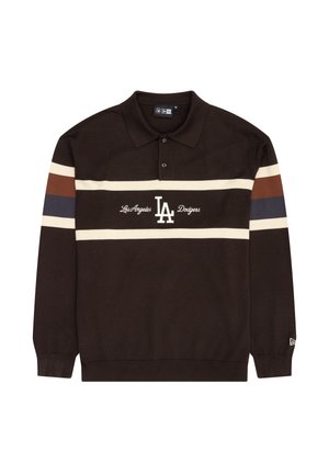 Camisa polo marrón de manga larga, con un diseño de rayas blancas y coloridas. Muestra "Los Angeles Dodgers" y un logo en el centro.