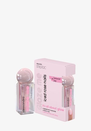 Flaske med Alessandro Striplac glasur-rose neglelak med rund hætte ved siden af en lyserød æske mærket "iced rose nr. 75" og produktfordele.