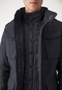 Thumbnail Image 6