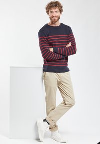Armor lux GOULENEZ MARINE - Jersey de punto - navire piment