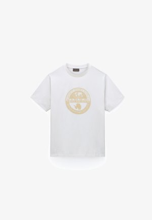 Λευκό κοντομάνικο μπλουζάκι με μπεζ κυκλικό λογότυπο και κείμενο στο κέντρο του στήθους.