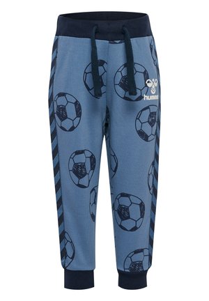 Blauwe joggingbroek met een gladde textuur, voorzien van een patroon van een voetbal, een elastische tailleband en donkerblauwe zijstrepen. Logo aan de voorkant.