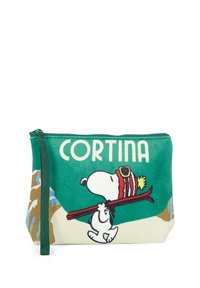 Portafoglio verde con zip che presenta Snoopy in abbigliamento da sci, mentre tiene un bastone da sci. Testo "CORTINA" sul fronte con grafiche di montagne sullo sfondo.