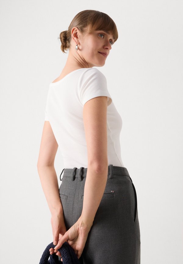 HENLEY  - Basic T-shirt - ecru3