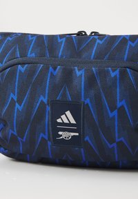 adidas Performance ARSENAL FC WAISTBAG UNISEX - Bum bag - night indigo/hi-res blue/grey two