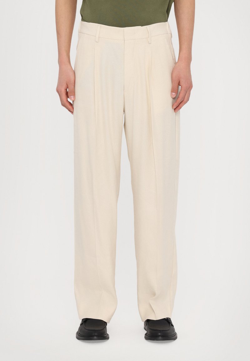 NN.07 KAY - Kelnės - off white