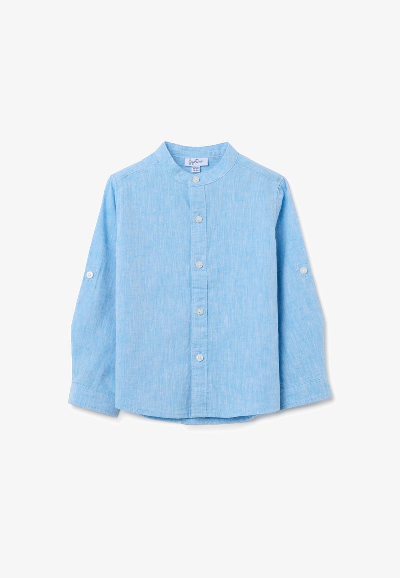 Camisa de manga larga azul claro con cuello smoking, cierre de botones y puños enrollados. Fabricada con una suave tela texturizada.