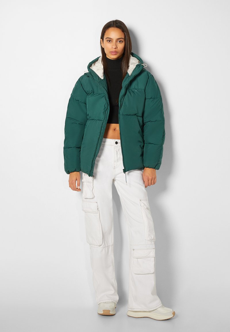 Bershka Winterjas donkergroen