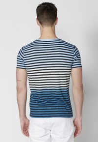 Koroshi SHORT SLEEVE  - Marškinėliai su spaudiniu - azul   blue