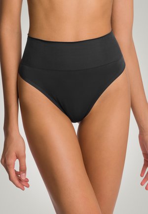 Hochgeschnittene schwarze Unterwäsche aus glattem Stoff mit nahtlosem Design. Verfügt über einen weichen Bund und einen klassischen Slipschnitt.