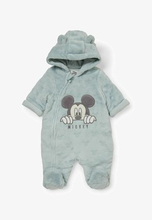 Blødt blåt babyheldragt med hætte og ører, med broderet Mickey Mouse-ansigt og navn foran, med fødder og lange ærmer.