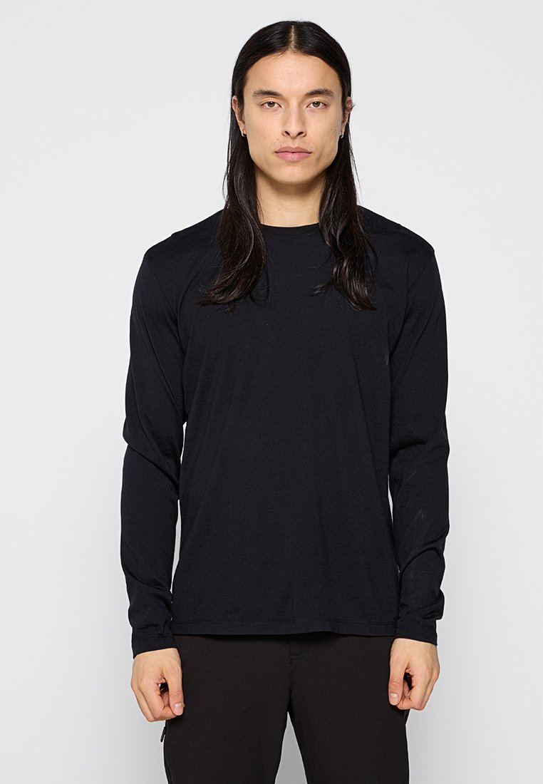 RUKKA Longsleeve zwart RUKKA Longsleeve zwart