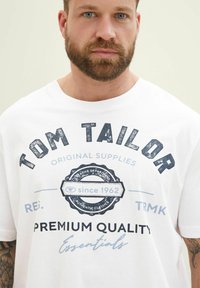 TOM TAILOR PLUS - MIT LOGO - T-shirt print - white