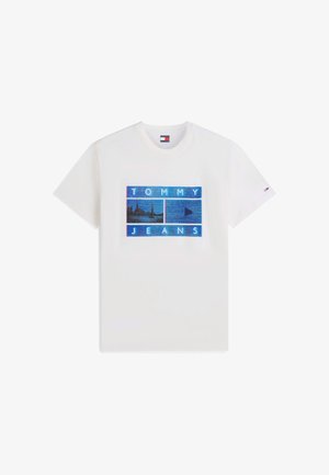 Tommy Jeans, TJM REG PHOTO FLAG S - T-Shirt print - ancient white