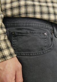 Jack & Jones WEITER BEINSCHNITT  - Jeans straight leg - iron gate